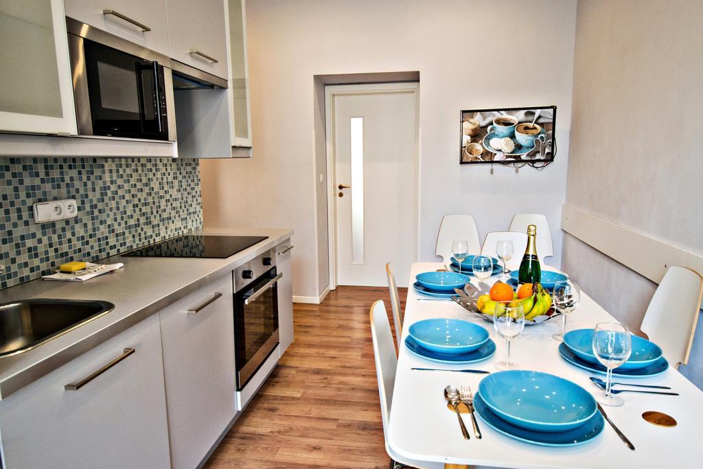 Business Class Ruterra Apartament *